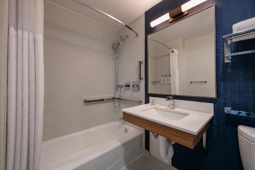 Fairfield Inn by Marriott New York JFK Airport image 9