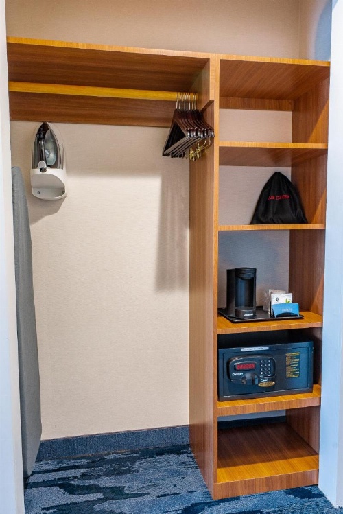 Fairfield Inn by Marriott New York JFK Airport image 19