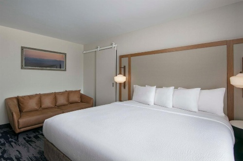 Fairfield Inn by Marriott New York JFK Airport image 7